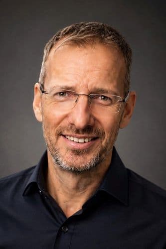 small_peter-hrehovcik-managing-director-elisit.jpg
